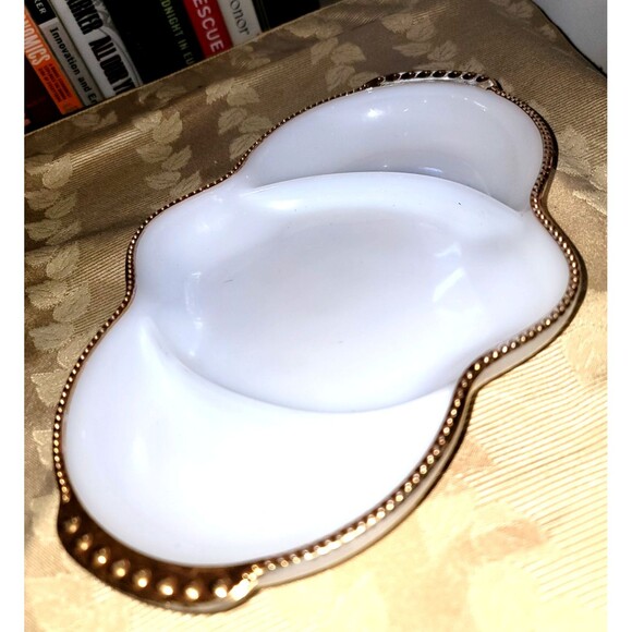 Vintage AH Fire-King White Glass 11" 3-Part Divided Relish Dish with Gold Trim - Picture 16 of 16